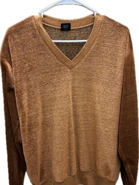 Men's vintage 70s-80 V-Neck Sweater in Burnt Orange - Lightweight Everyday Knit